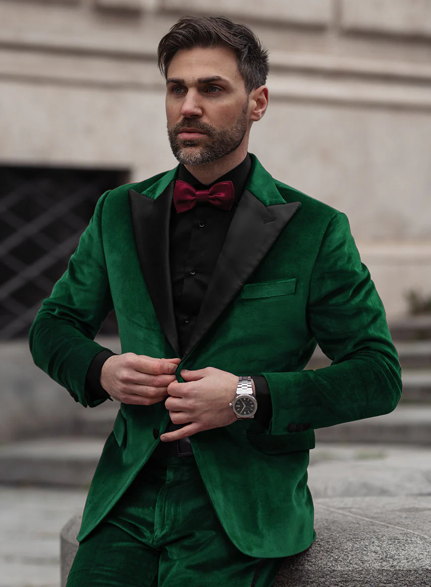 Royal Green Velvet Tuxedo Suit - Image 4